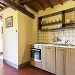 Ferienhaus Lovely Estate Not Far From Florence With Olives Trees *
