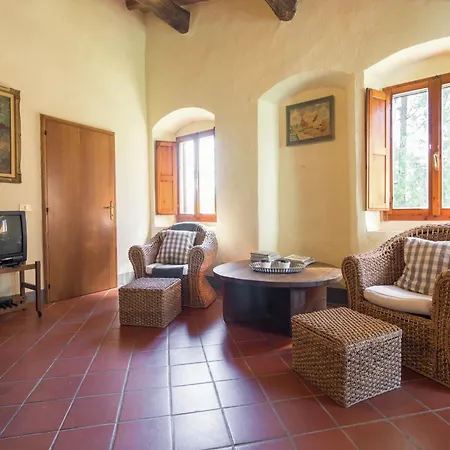 Holiday home Lovely Estate Not Far From Florence With Olives Trees *