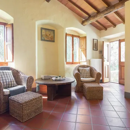Lovely Estate Not Far From Florence With Olives Trees Сasa de vacaciones Poggio Alla Croce
