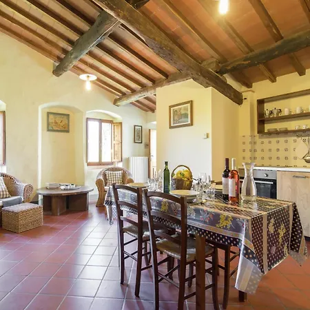 Сasa de vacaciones Lovely Estate Not Far From Florence With Olives Trees Poggio Alla Croce